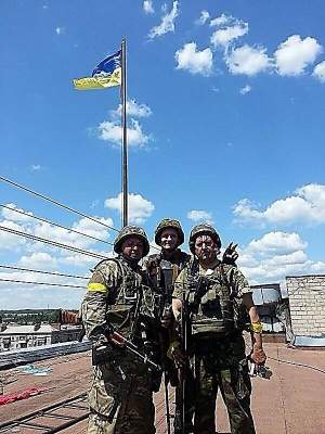 Сепаратисты опубликовали документы якобы погибших украинских военных Сепаратисты опубликовали документы якобы погибших украинских военных