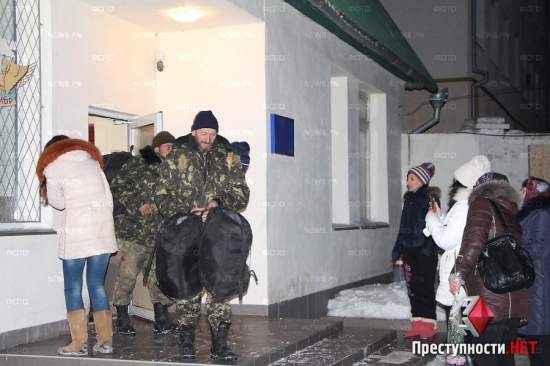 Николаевцы встретили героев-десантников, вернувшихся домой с Донбасса в рамках ротации