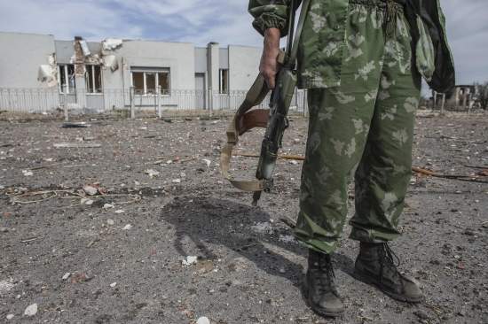 Боевики заявляют, что силы АТО обстреляли их позиции не менее семи раз