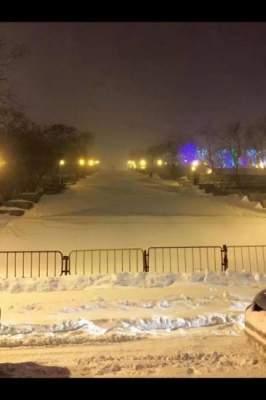 Снегопады накрыли Украину: эвакуация людей, заторы на трассах, закрытые порты (Видео)