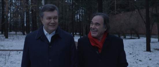 Оливер Стоун пообщался с Януковичем и сделал вывод, что Майдан - рука США, а "Легитимный" изгнан "неонацистами-радикалами" (фото)