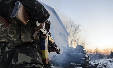 За сутки погиб один украинский военный, пятеро ранены (карта АТО)