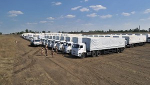 «Гуманитарный» конвой из 25 грузовиков подъезжает к Донецку
