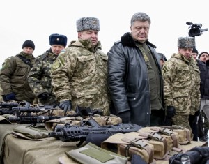 Украинские военные получат еще 100 бронемашин от Президента
