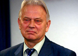 Умер бывший министр Василий Леонов