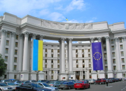 МИД Украины подтвердил проведение встречи по Донбассу в Берлине