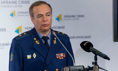 Есть вероятность введения военного положения - эксперт Есть вероятность введения военного положения - эксперт