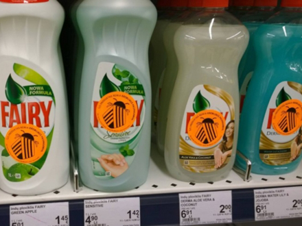 В литовских магазинах появились маркировки товаров "колорадским жуком"