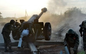 Боевики стягивают свою артиллерию под Донецком