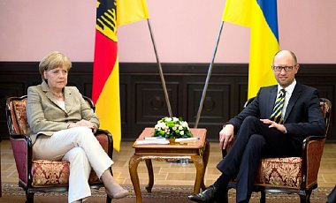 Сегодня в Берлине встретятся Яценюк и Меркель
