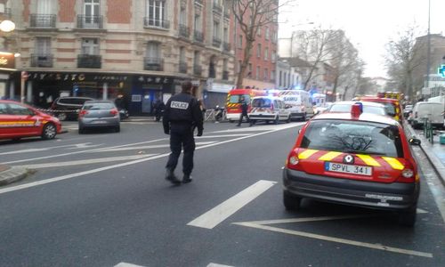 Перестрелка в пригороде Парижа классифицирована как теракт