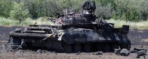 ВСУ подбили два танка террористов на подходе к Мариуполю