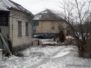 Разрушения после обстрела в Малой Вергунке (видео)