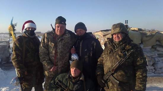 Губернатор Луганщины Москаль в качестве Деда Мороза проехался по передовым блокпостам украинских войск