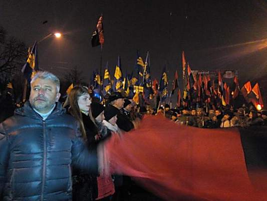 «Россия – тюрьма народов!» - в Киеве проходит факельное шествие в поддержку Степана Бандеры