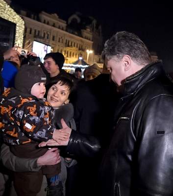 Порошенко с женой сходили на елку на Софиевскую площадь в Киеве