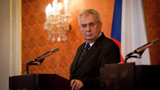 Президент Чехии Земан посетит Москву 9 мая