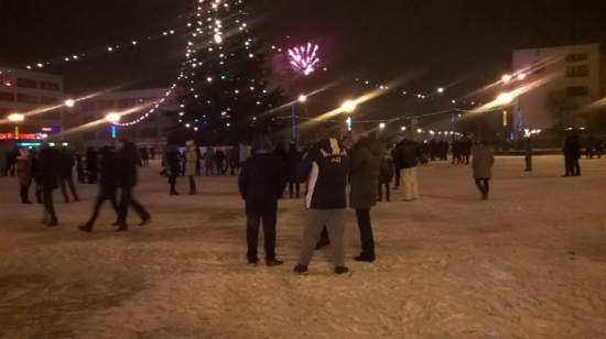 Новый год в Борисове: нас обыскали, но праздника не показали