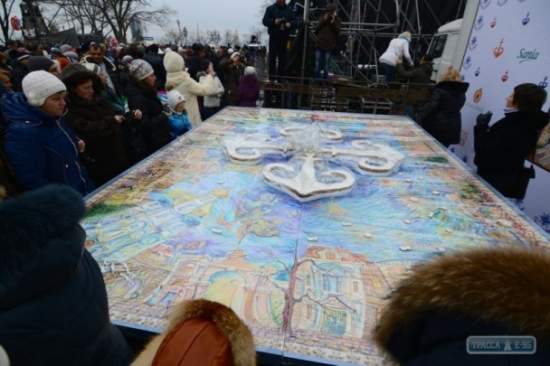 В Одессе испекли самый большой пряник (Видео)