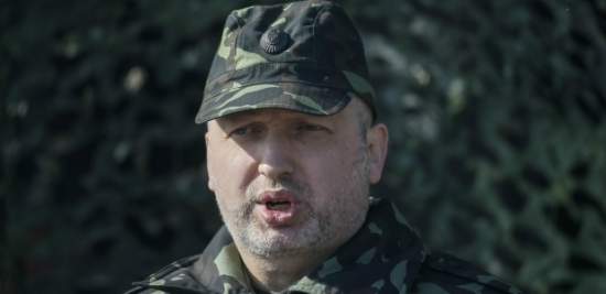 Турчинов в зоне АТО проверит готовность силовиков к отражению атак боевиков