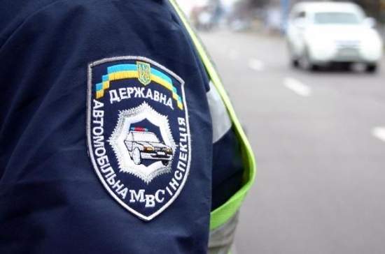 В Киеве правоохранители задержали нетрезвого водителя, который напал на сотрудника ГАИ
