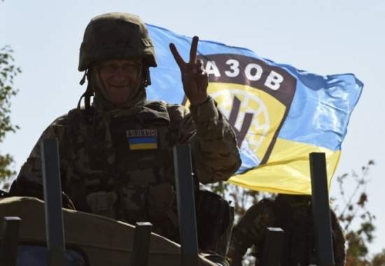 Из Киева более 200 бойцов полка "Азов" отправились в зону АТО