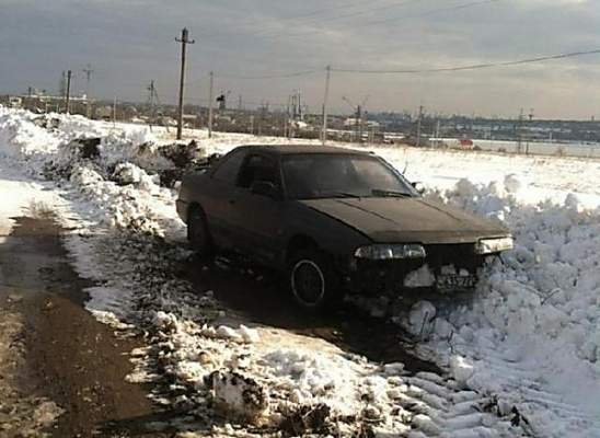 В результате снежной стихии десятки автовладельцев стали жертвами мародеров