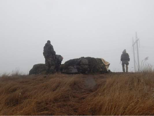 Грузовик боевиков был подбит полком «Азов» под Мариуполем (фото)