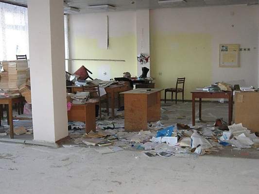 Террористы разгромили Научную библиотеку национального университета в Луганске