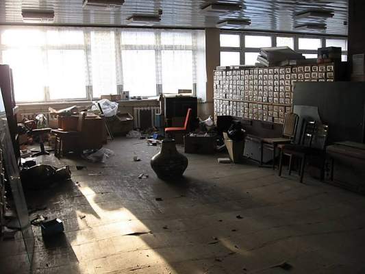 Террористы разгромили Научную библиотеку национального университета в Луганске