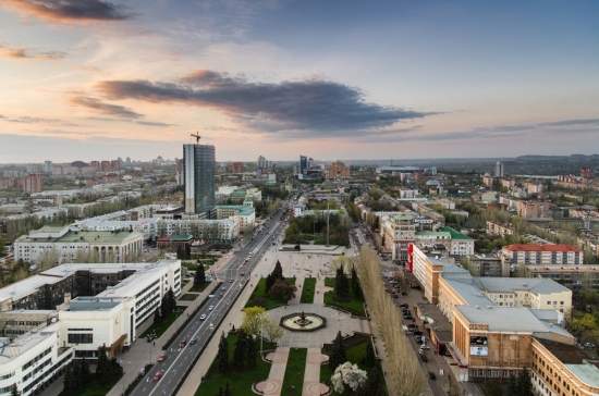 В Донецке ранены уже 14 мирных жителей, - источник