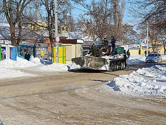 Сотрудников ГСЧС, которые трое суток чистили дороги Николаевщины от снега, поощрили денежными премиями