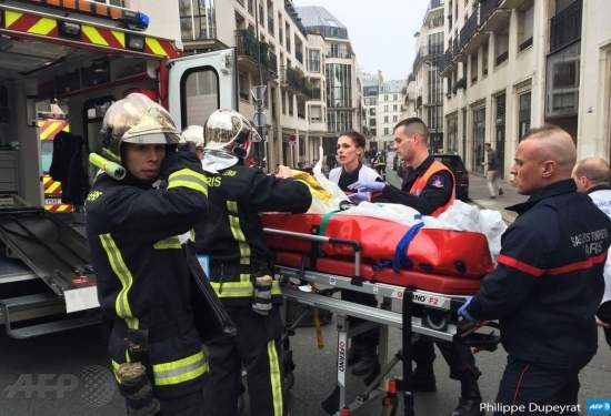 В Париже введен максимальный уровень террористической угрозы