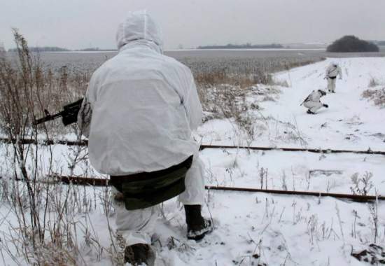 Специалисты ВСУ разминируют освобожденные территории от орудий смерти боевиков (фоторепортаж)