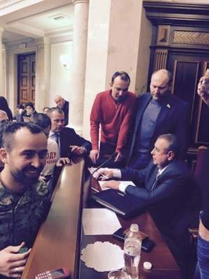 Замминистра строительства и ЖКХ отказался от статуса участника АТО (фото)