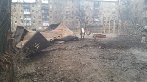 В Ленинском районе Донецка под обстрел попала стоматология (фото)