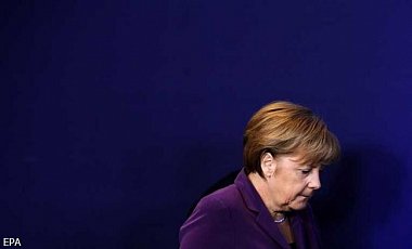 Меркель продолжает отрицать возможность поставок оружия Украине
