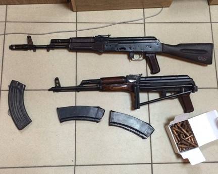 СБУ нашла у поставщиков оружия 2 кг тротила и 90 гранат (фото)