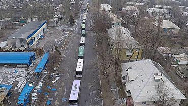 Война за Донбасс: жители Дебальцево и Углегорска из-за обстрелов террористов массово бегут из городов