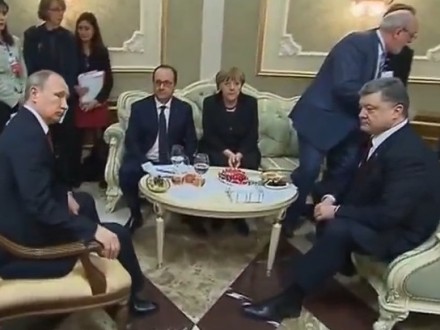 "Нормандская четверка" ведет переговоры без участия делегаций