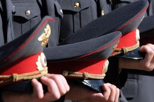Семьям погибших милиционеров будут выплачивать 609 тыс. грн