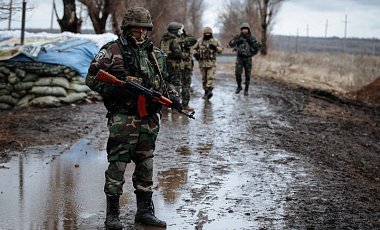 Украина не готова отводить вооружение - боевики продолжают огонь