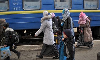 За 3 недели из зоны АТО выехали 9,5 тыс человек За 3 недели из зоны АТО выехали 9,5 тыс человек