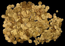 У берегов Израиля археологи нашли клад из тысяч золотых монет