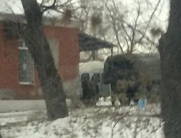 В морг Алчевска после боев в Дебальцево заехало несколько фур с трупами террористов