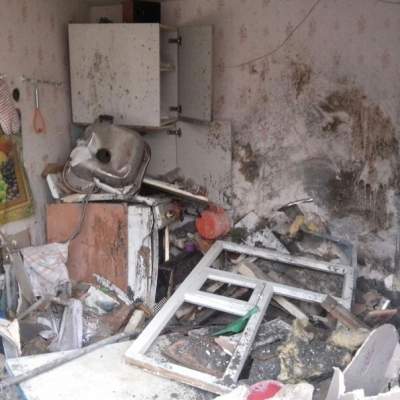 Донецк опять обстреляли. Пострадал дом на улице Иванова, 13 (фото)