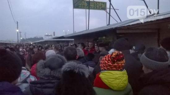 Бунт в Гродно: 400 предпринимателей отбивали коллегу у налоговиков (Видео)