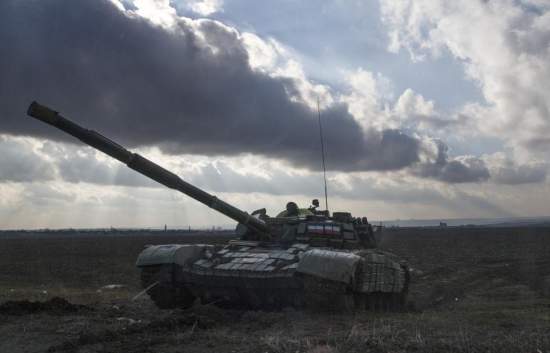 В РФ не считают российские танки доказательством присутствия российских военных на Донбассе