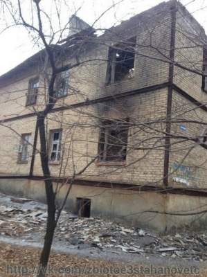 Разрушенные населенные пункты: Стахановец и Золотое (фото, видео)