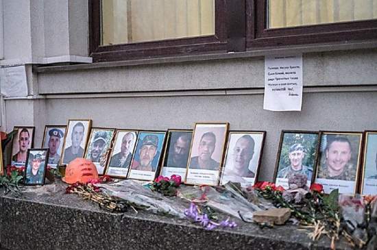Луганск «замер» в ожидании долгожданного перемирия: на улицах нет людей, все закрыто, ходят террористы